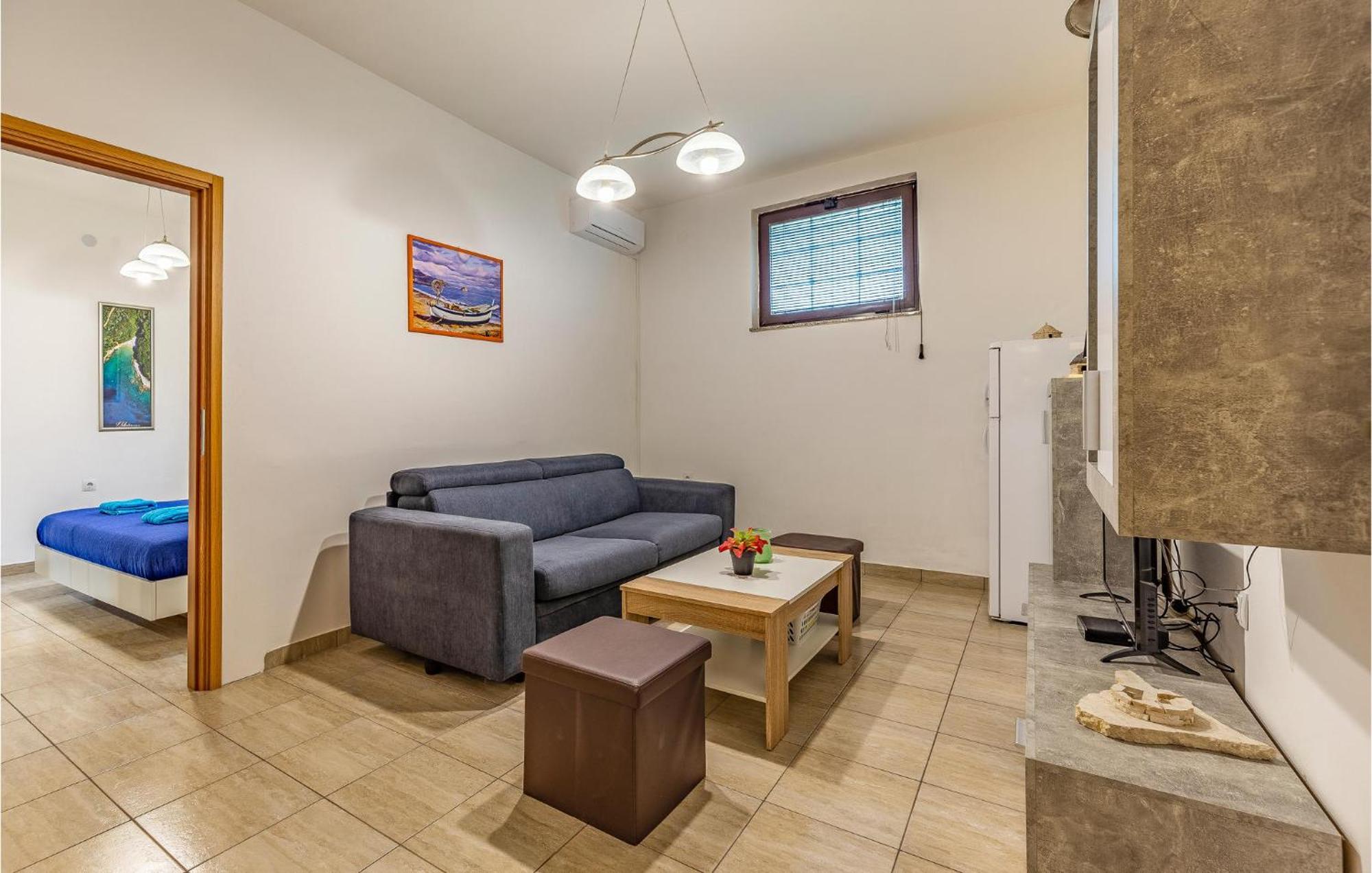 Amazing Apartment In Pula With Kitchen المظهر الخارجي الصورة