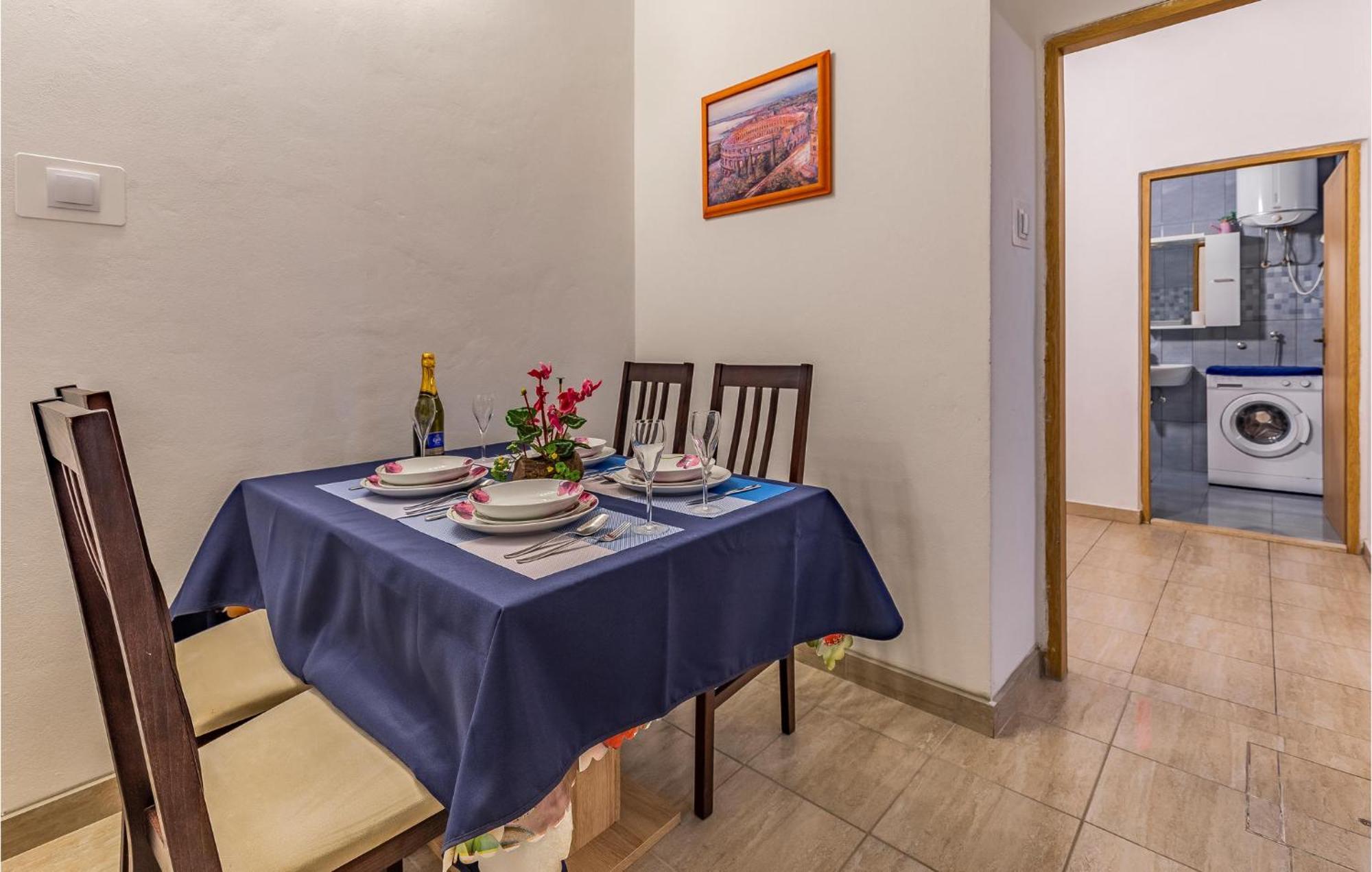 Amazing Apartment In Pula With Kitchen المظهر الخارجي الصورة